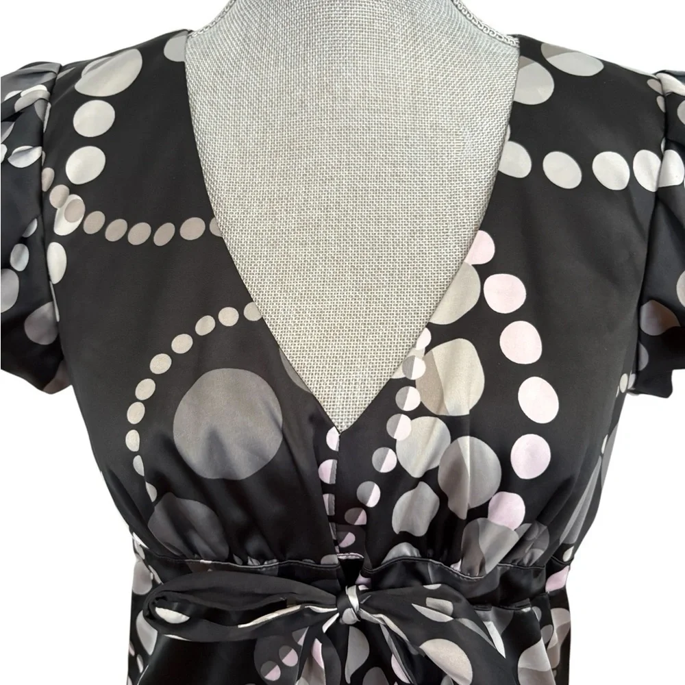 Zara Black and White Tie Front Cap Sleeve Blouse